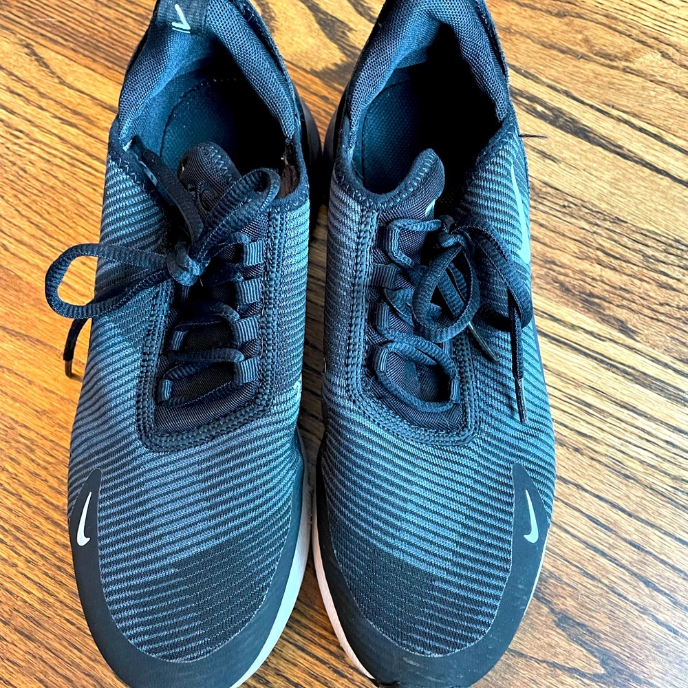 Nike Air Max 270 black size 6.5Y